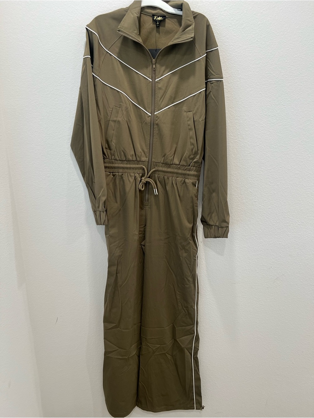 Kathleen Kollection  Olive Green Zip-Front Jumpsuit Size L